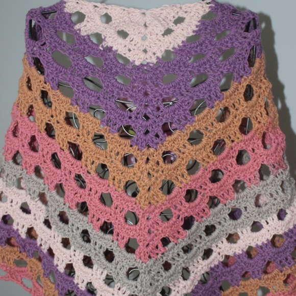 handmade crochet shawl/wrap - Picture 1 of 5